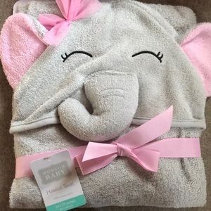 Hooded pink elephant towel 33x33 inches